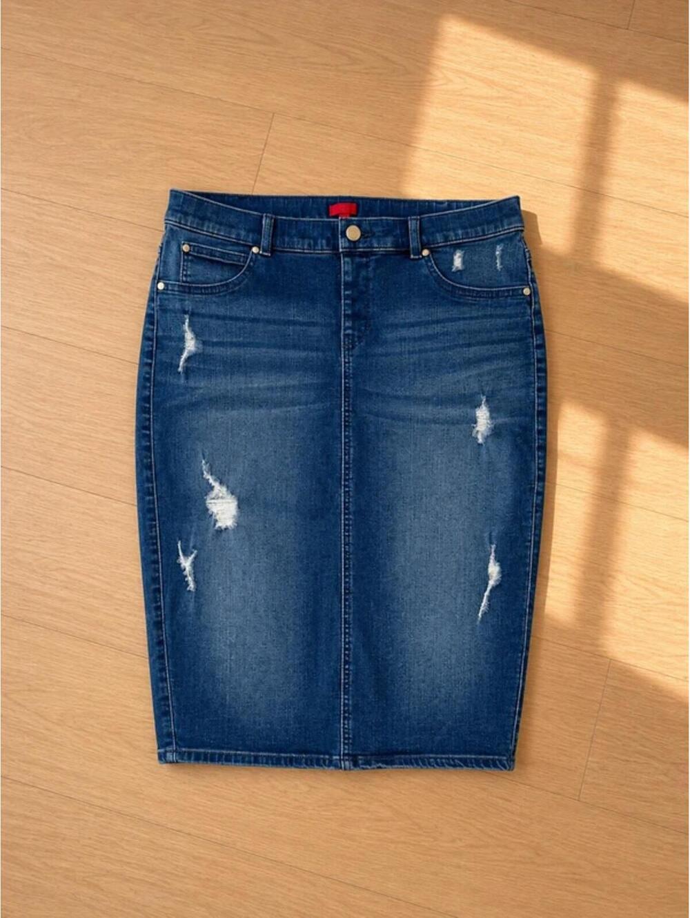 Jennifer Lopez Distressed Denim Pencil Skirt Size 14 Stretch Blue Jean Skirt